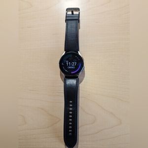 Samsung Galaxy Watch 4 w/ Hybrid Leather Band + 3 Chargers